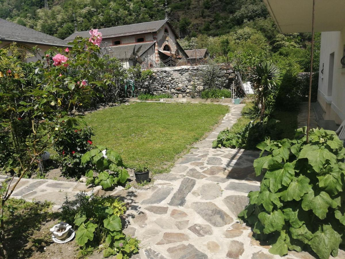 Вилла Les Rosiers Bagneres-de-Luchon Экстерьер фото