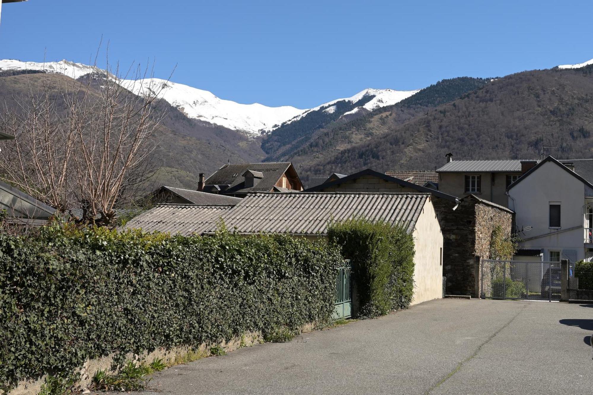 Вилла Les Rosiers Bagneres-de-Luchon Экстерьер фото